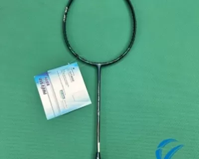 Những lưu ý quan trọng khi chọn vợt cầu lông