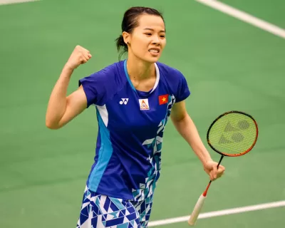 CÔ GÁI VÀNG CỦA LÀNG CẦU LÔNG VIỆT NAM LÊN NGÔI Á QUÂN